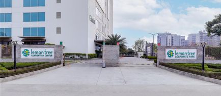Lemon Tree Hotel Sector 60 Exterior