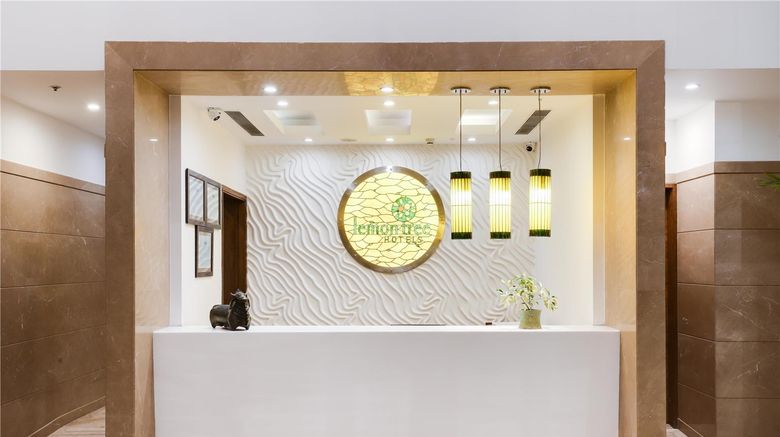 <b>Lemon Tree Hotel Sector 60 Lobby</b>. Images powered by <a href="https://iceportal.shijigroup.com/" title="IcePortal" target="_blank">IcePortal</a>.