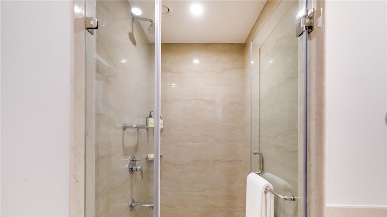 <b>Lemon Tree Hotel Sector 60 Room</b>. Images powered by <a href="https://iceportal.shijigroup.com/" title="IcePortal" target="_blank">IcePortal</a>.