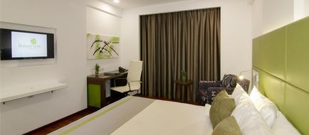 Lemon Tree Hotel Banjara Hills Room