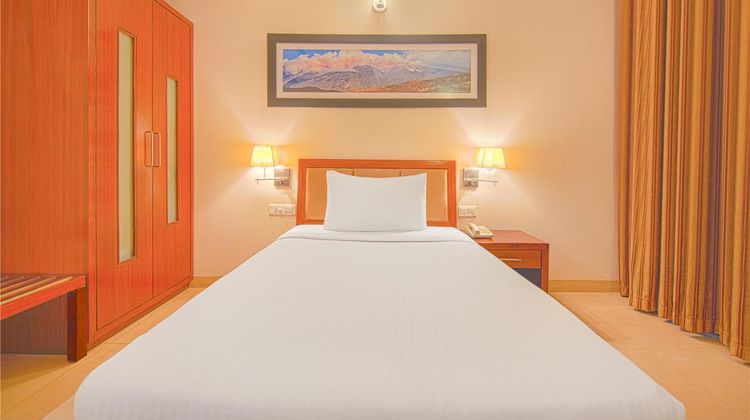 Lemon Tree Hotel Baddi Room