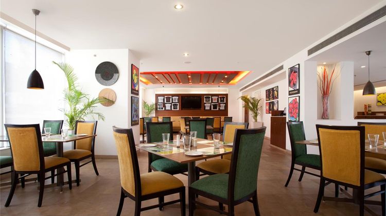 Lemon Tree Hotel, Chandigarh Restaurant
