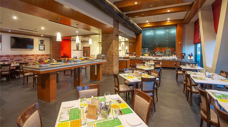 Lemon Tree Premier Jaipur Restaurant