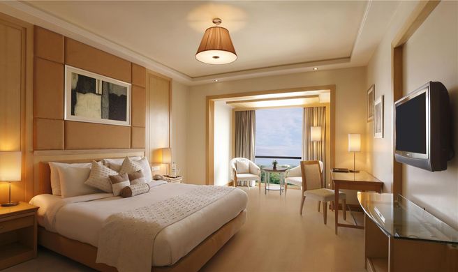 Lemon Tree Premier Jaipur Room