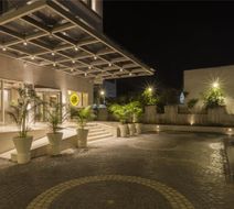 Lemon Tree Hotel, Lucknow Exterior