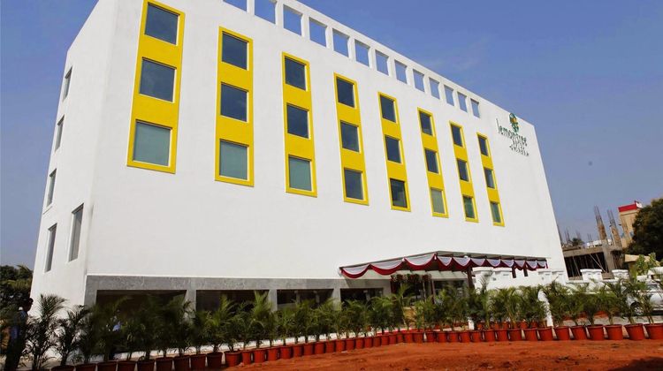 Lemon Tree Hotel Shimona Exterior
