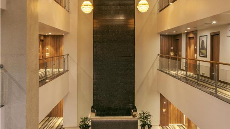 <b>Lemon Tree Premier, Patna Lobby</b>. Images powered by <a href="https://iceportal.shijigroup.com/" title="IcePortal" target="_blank">IcePortal</a>.