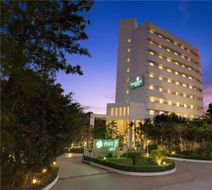 Lemon Tree Hotel, Hinjawadi Exterior