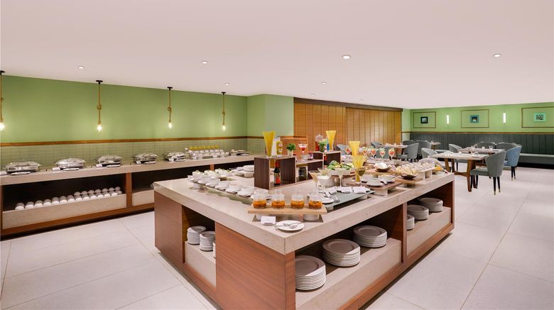 <b>Lemon Tree Hotel, Rajkot Restaurant</b>. Images powered by <a href="https://iceportal.shijigroup.com/" title="IcePortal" target="_blank">IcePortal</a>.