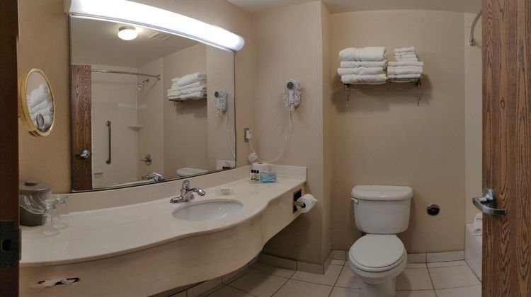 Humphry Inn and Suites Room