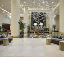 DoubleTree Aziziyah Lobby