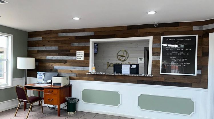 Jameson Inn Winder Lobby