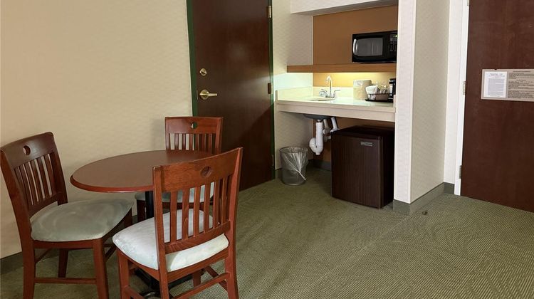 The Peoria Hotel, SureStay Collection Room