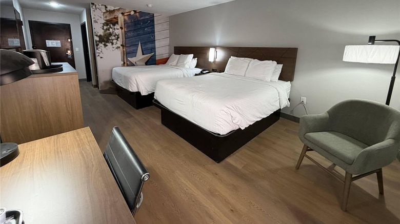 <b>Landmark Hotel Dallas Addison Room</b>. Images powered by <a href="https://iceportal.shijigroup.com/" title="IcePortal" target="_blank">IcePortal</a>.