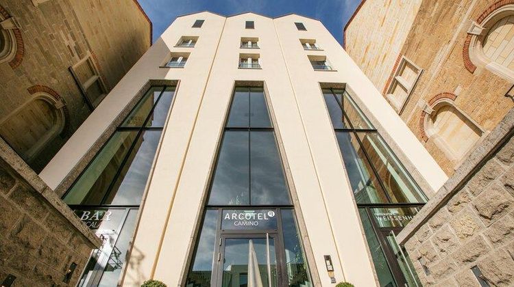 ARCOTEL Camino Exterior