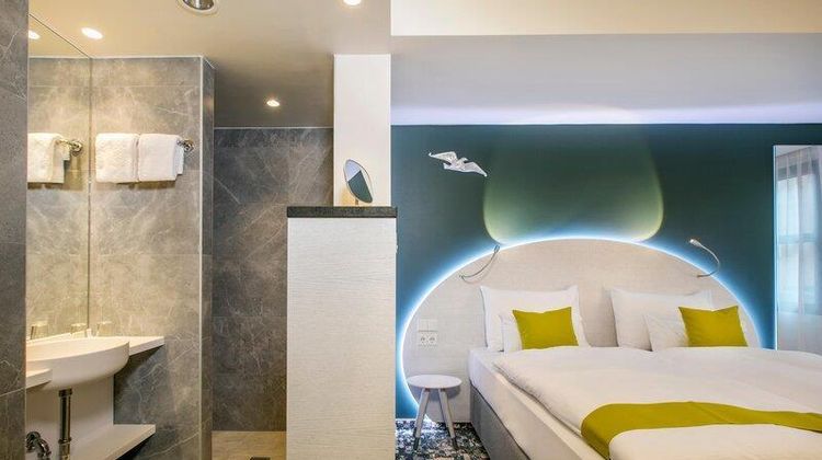 ARCOTEL Donauzentrum Room