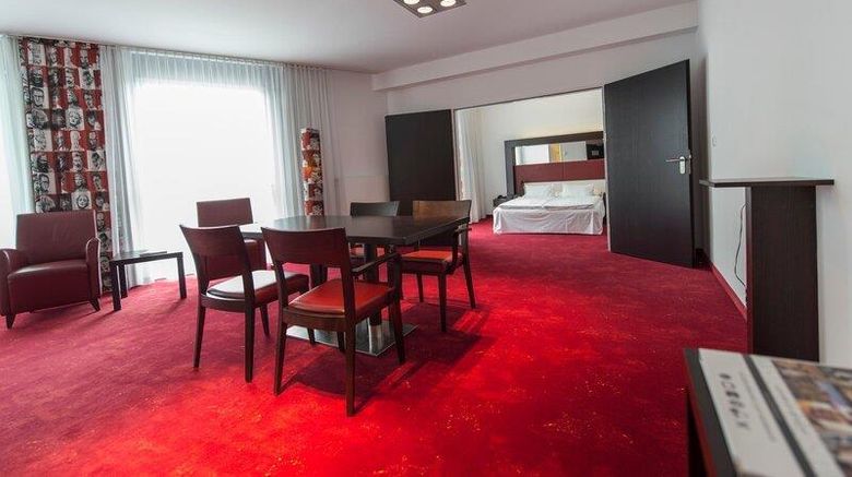 <b>Arcotel Velvet Suite</b>. Images powered by <a href="https://iceportal.shijigroup.com/" title="IcePortal" target="_blank">IcePortal</a>.