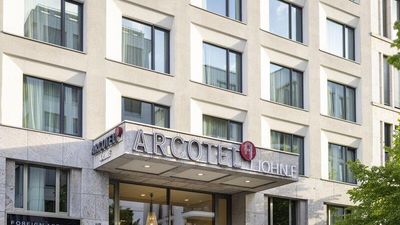 Arcotel John F