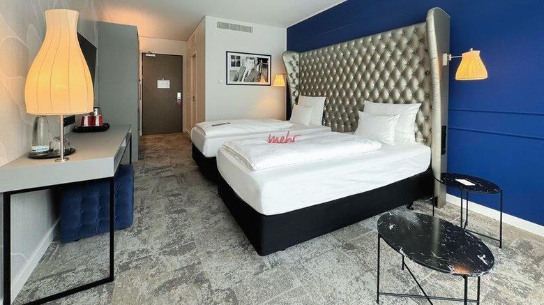 <b>Arcotel John F Room</b>. Images powered by <a href="https://iceportal.shijigroup.com/" title="IcePortal" target="_blank">IcePortal</a>.