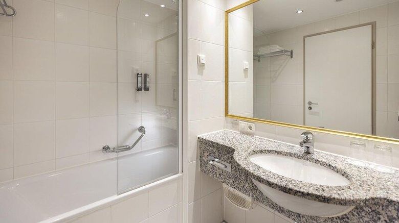 <b>ARCOTEL Castellani Salzburg Room</b>. Images powered by <a href="https://iceportal.shijigroup.com/" title="IcePortal" target="_blank">IcePortal</a>.