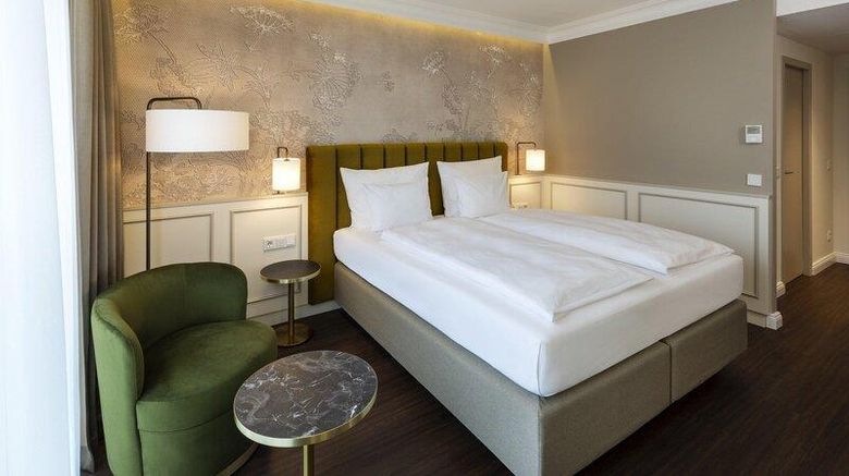 <b>ARCOTEL Castellani Salzburg Room</b>. Images powered by <a href="https://iceportal.shijigroup.com/" title="IcePortal" target="_blank">IcePortal</a>.