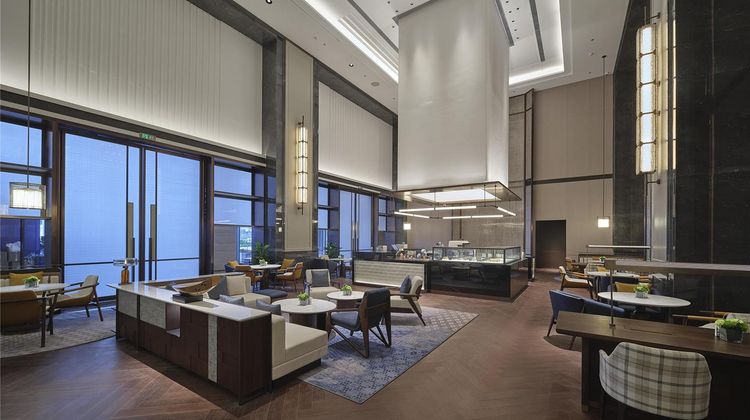 Hilton Quzhou Lobby