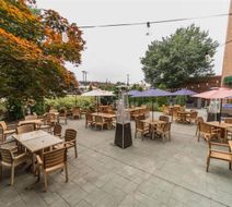 University Hotel & Suites Shippensburg Restaurant