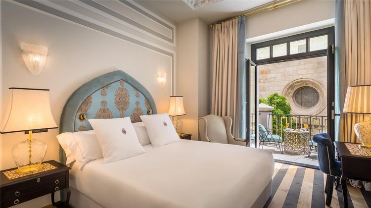 Gran Hotel Claridge Granada Room