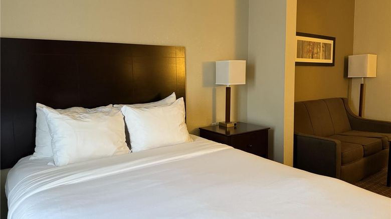 <b>SureStay by Best Western Marion Room</b>. Images powered by <a href="https://iceportal.shijigroup.com/" title="IcePortal" target="_blank">IcePortal</a>.