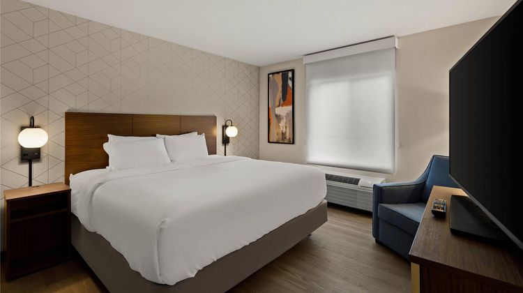 Everhome Suites Panama City Beach Room