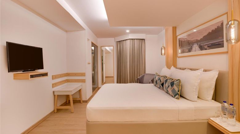 <b>Lemon Tree Hotel Centre Point Room</b>. Images powered by <a href="https://iceportal.shijigroup.com/" title="IcePortal" target="_blank">IcePortal</a>.
