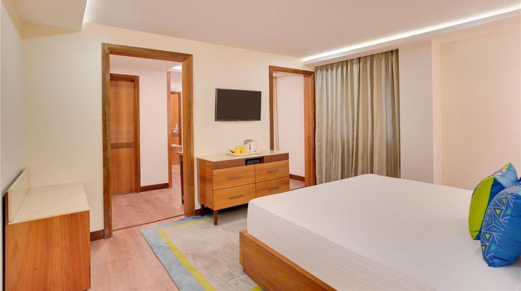 Lemon Tree Hotel Centre Point Suite