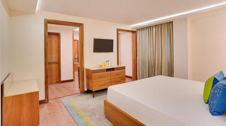 <b>Lemon Tree Hotel Centre Point Suite</b>. Images powered by <a href="https://iceportal.shijigroup.com/" title="IcePortal" target="_blank">IcePortal</a>.