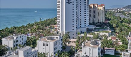 DoubleTree Hilton Sanya Bay Exterior