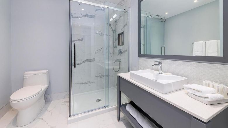 <b>Auberge La Maison Otis Room</b>. Images powered by <a href="https://iceportal.shijigroup.com/" title="IcePortal" target="_blank">IcePortal</a>.