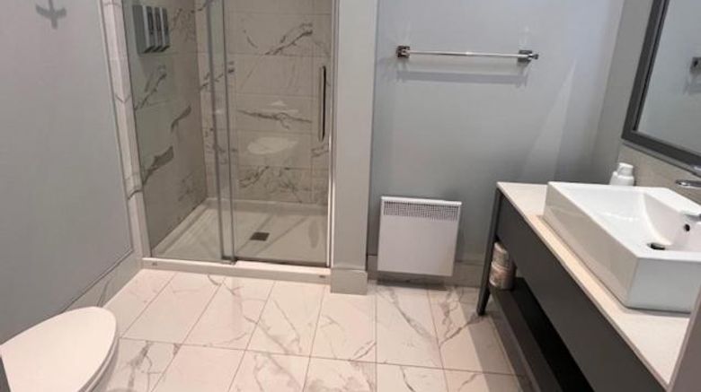 <b>Auberge La Maison Otis Room</b>. Images powered by <a href="https://iceportal.shijigroup.com/" title="IcePortal" target="_blank">IcePortal</a>.