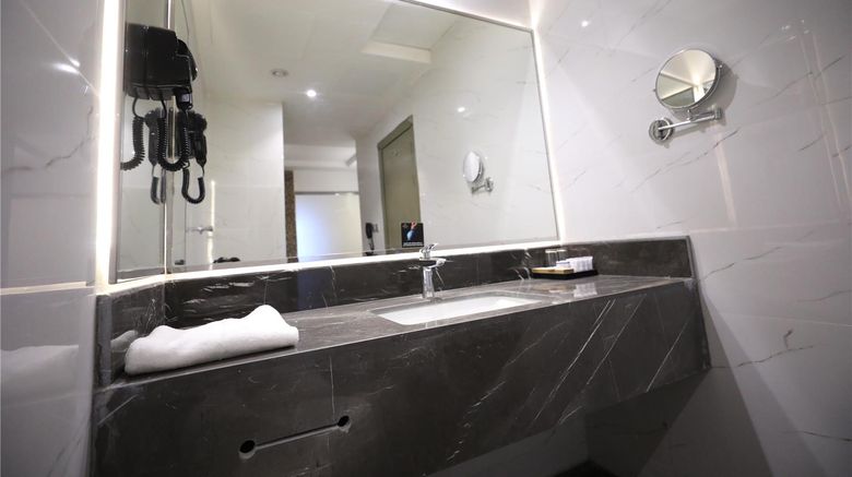 <b>Best Western Premier Riyadh Room</b>. Images powered by <a href="https://iceportal.shijigroup.com/" title="IcePortal" target="_blank">IcePortal</a>.