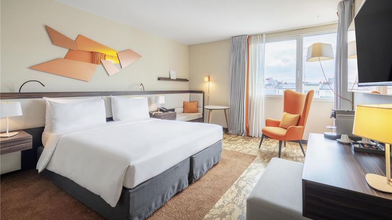 <b>DoubleTree by Hilton Paris Boulogne Room</b>. Images powered by <a href="https://iceportal.shijigroup.com/" title="IcePortal" target="_blank">IcePortal</a>.