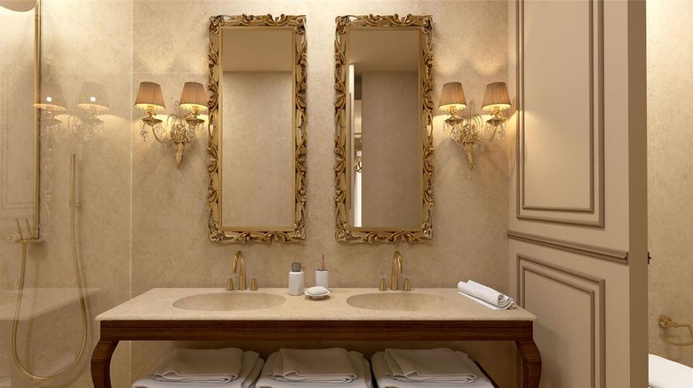 <b>Hotel Savoia e Jolanda, WorldHotels Room</b>. Images powered by <a href="https://iceportal.shijigroup.com/" title="IcePortal" target="_blank">IcePortal</a>.