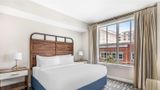 <b>King 583 Room</b>. Images powered by <a href="https://iceportal.shijigroup.com/" title="IcePortal" target="_blank">IcePortal</a>.