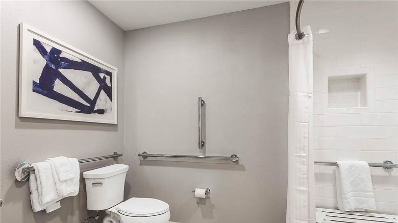 <b>King 583 Room</b>. Images powered by <a href="https://iceportal.shijigroup.com/" title="IcePortal" target="_blank">IcePortal</a>.