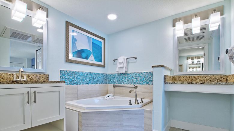 <b>Grand Seas By Exploria Resorts Suite</b>. Images powered by <a href="https://iceportal.shijigroup.com/" title="IcePortal" target="_blank">IcePortal</a>.