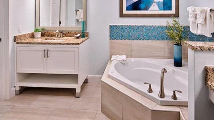 Grand Seas By Exploria Resorts Room