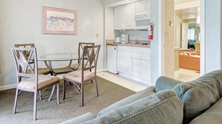 Pocono Mountain Villas Exploria Resort Room