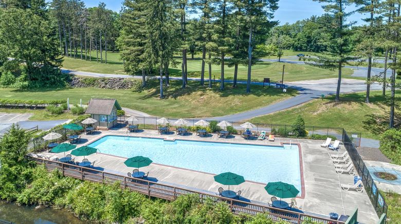 <b>Pocono Mountain Villas Pool</b>. Images powered by <a href="https://iceportal.shijigroup.com/" title="IcePortal" target="_blank">IcePortal</a>.
