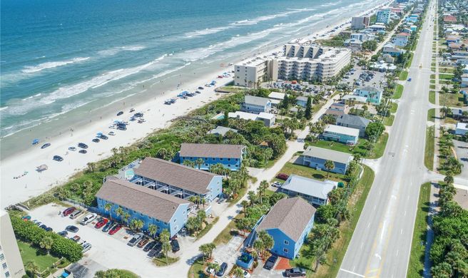 New Smyrna Waves Exterior