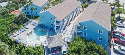 New Smyrna Waves Exterior
