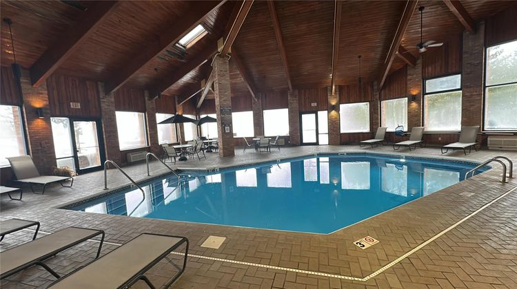 SureStay by Best Western Grove City Pool