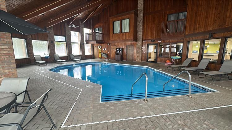 SureStay by Best Western Grove City Pool