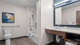 Everhome Suites Wichita Northeast Room
